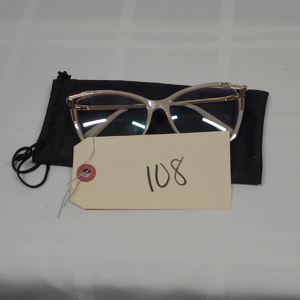 Stylish Gold Women's Glasses - Picture 8 of 8